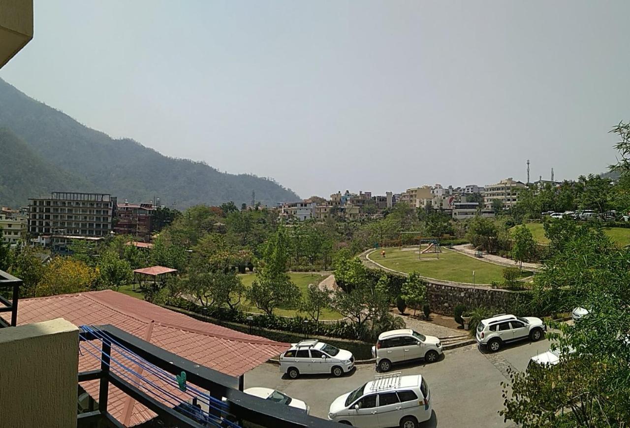 Aloha Serenity Apartments Rishikesh Bagian luar foto