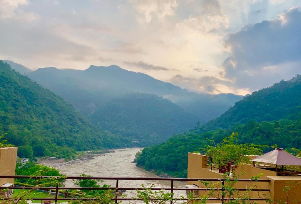 Aloha Serenity Apartments Rishikesh Bagian luar foto