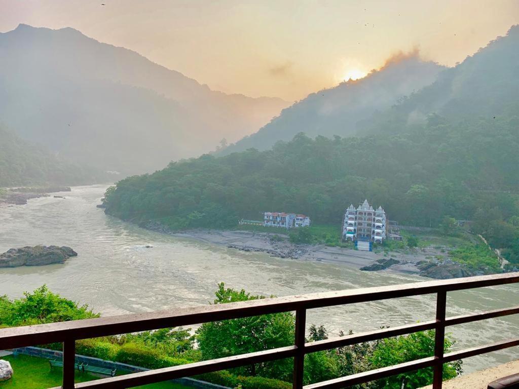Aloha Serenity Apartments Rishikesh Bagian luar foto